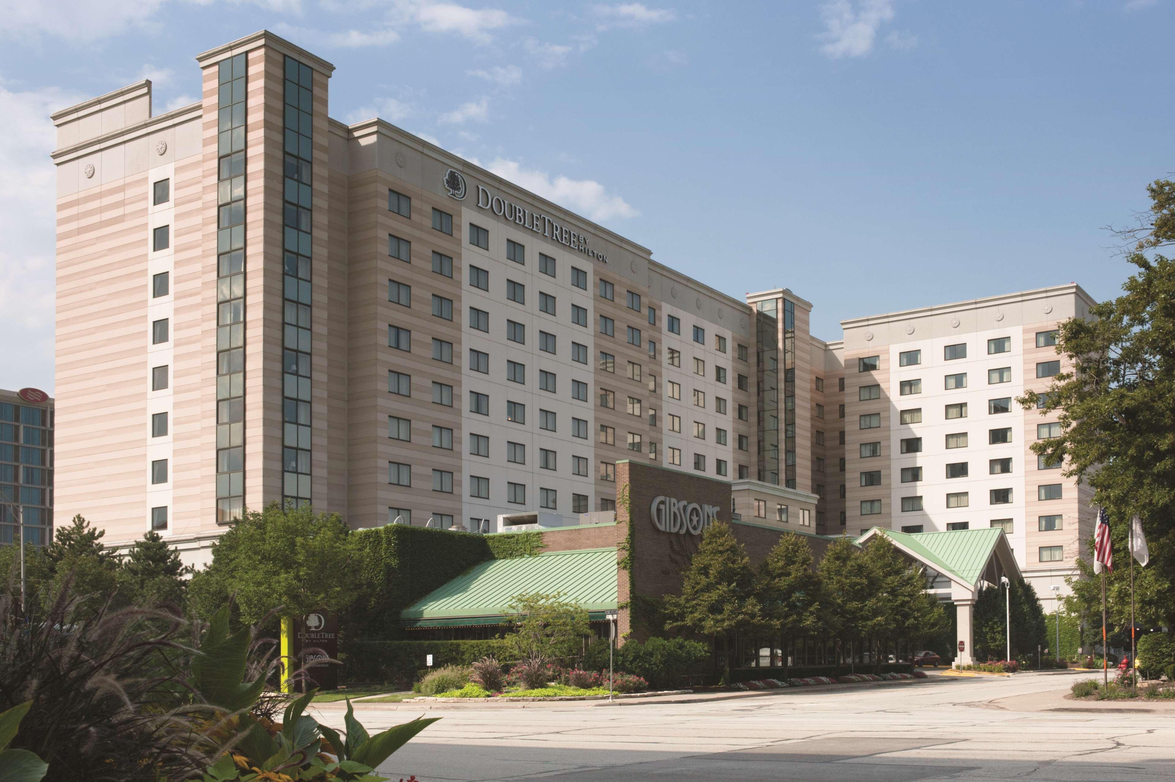 Отель Doubletree By Hilton Chicago O'Hare Airport-Розмонт Экстерьер фото
