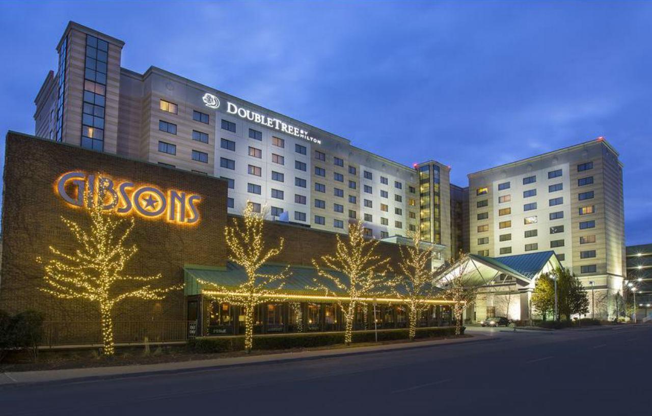 Отель Doubletree By Hilton Chicago O'Hare Airport-Розмонт Экстерьер фото