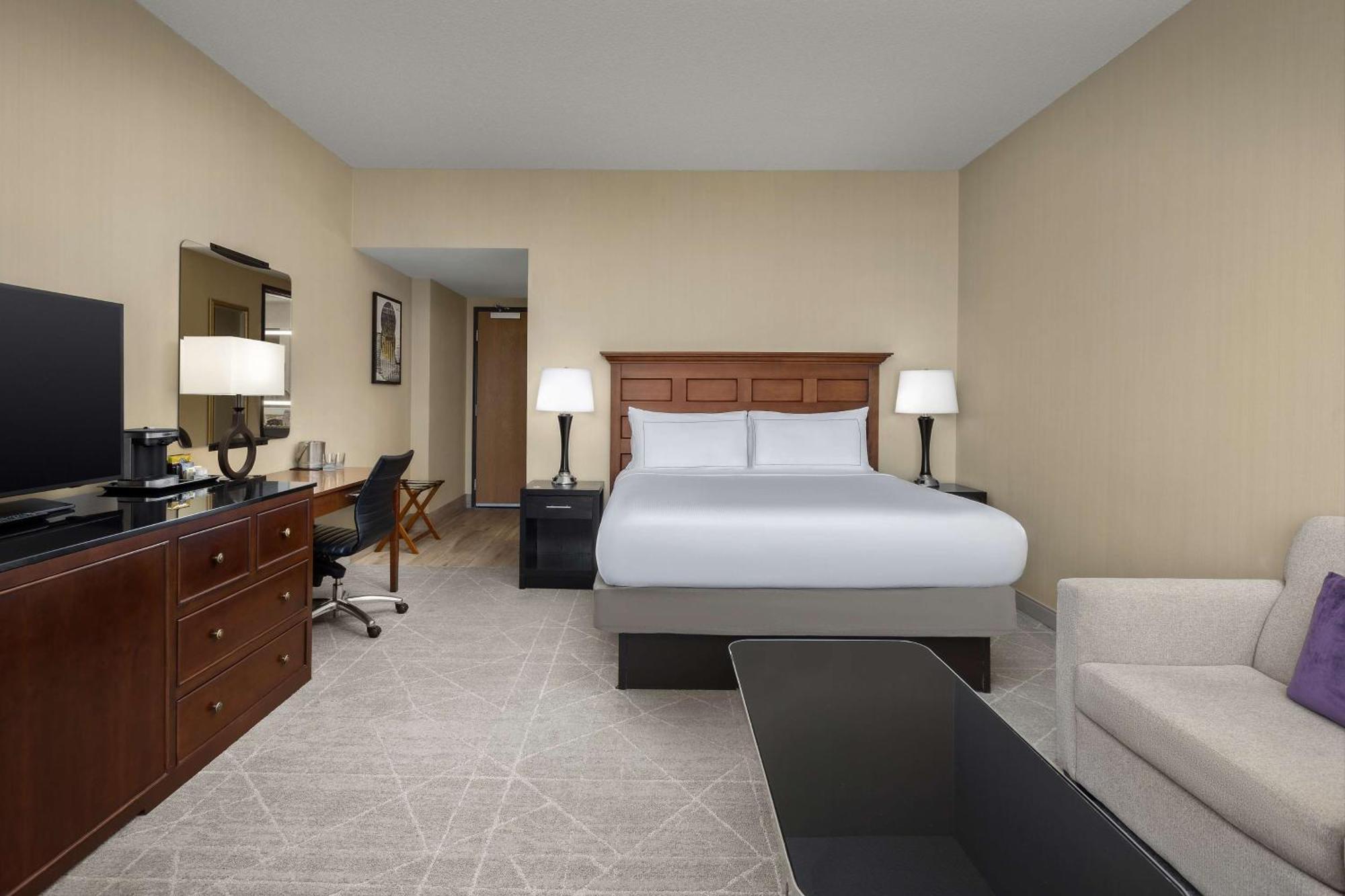 Отель Doubletree By Hilton Chicago O'Hare Airport-Розмонт Экстерьер фото