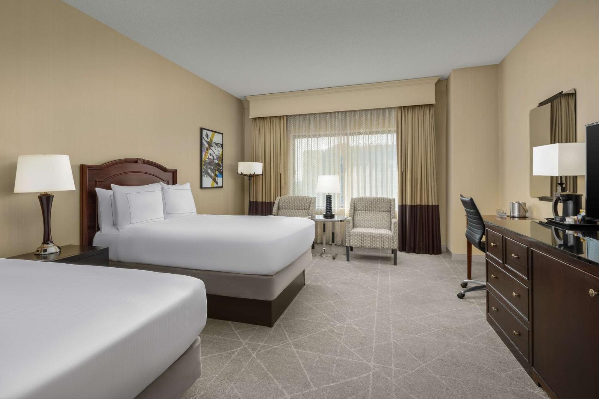 Отель Doubletree By Hilton Chicago O'Hare Airport-Розмонт Экстерьер фото